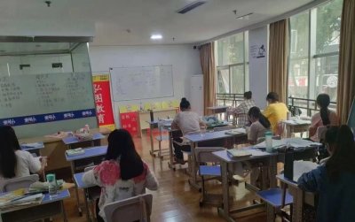 学校实景
