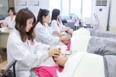 苏州学习美容师职业培训学校在哪儿-美容师职业技能培训课程费用